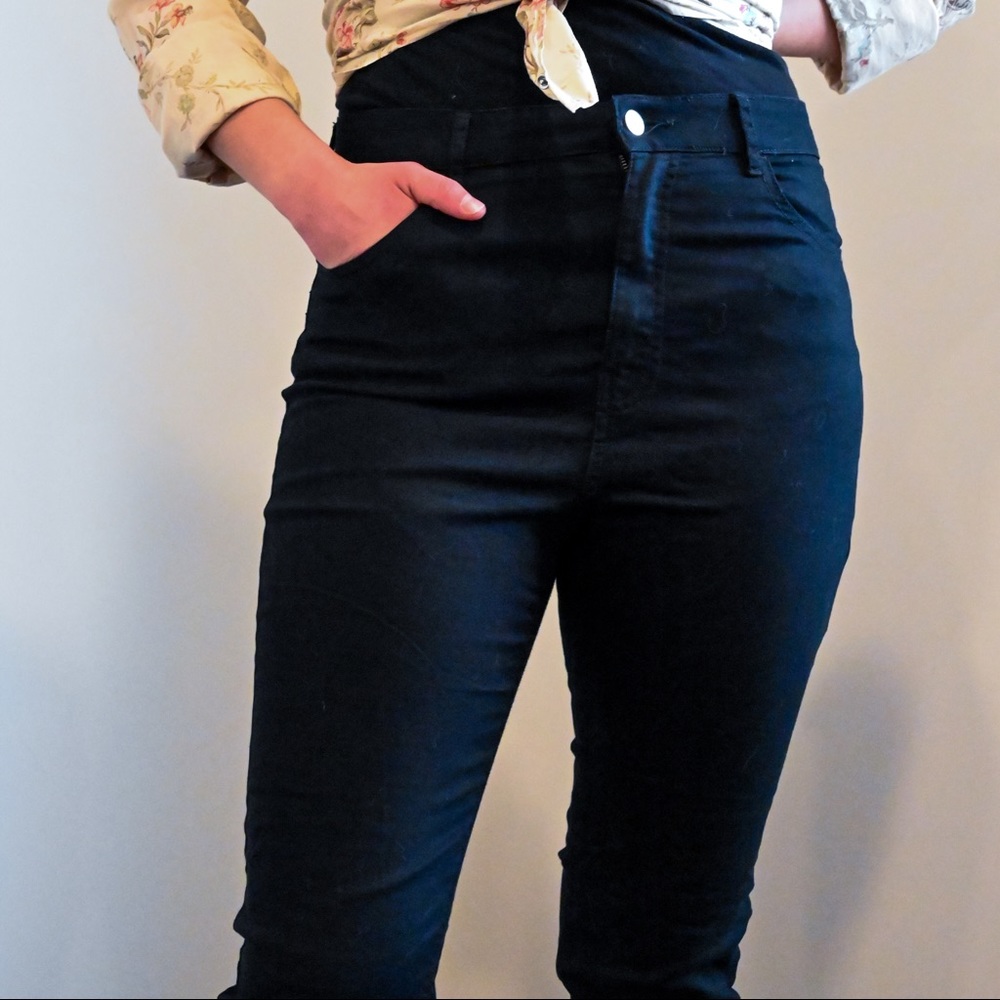 High waisted black skinny jeans